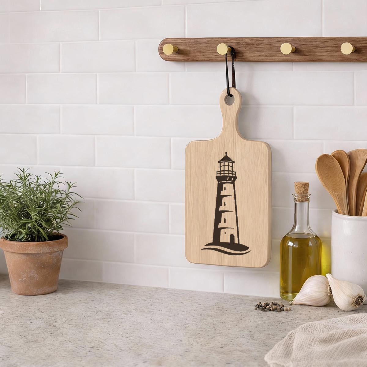 Schneidebrett aus Ahornholz mit Leuchtturm-Motiv – Einseitig graviert