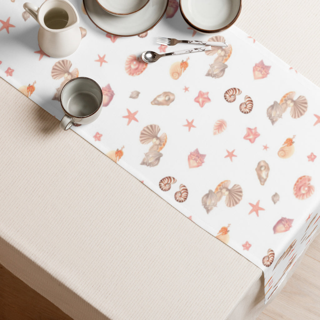 Tischläufer 229x41cm in maritimem Design auf Esstisch dekoriert